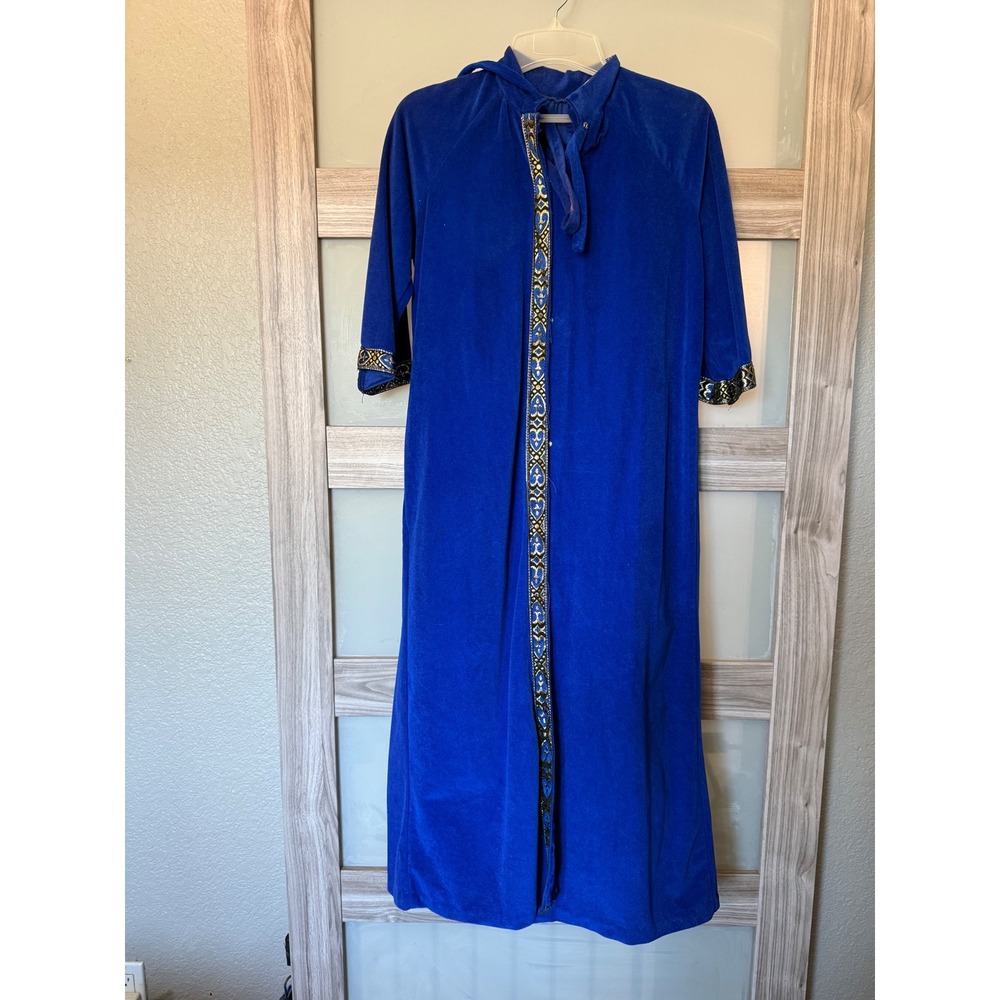 Vintage 70s Royal Blue Velour Embroidered Trim Maxi‎ Robe Hostess Gown Size 10
